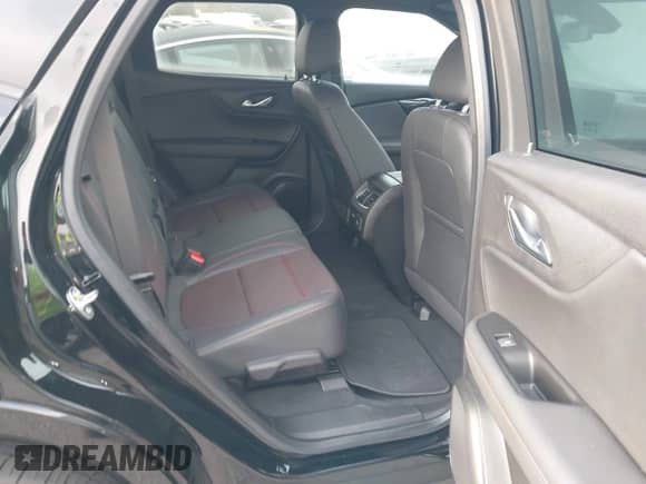 2024 Chevrolet Blazer RS с VIN 3GNKBERS1RS251448, выставлен на аукционе IAAI как лот 41916373 с пробегом 4 325 миль миль и . История ставок и продаж доступна на DreamBid. Изображение 8.