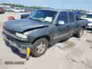 1999 Chevrolet Silverado 1500 LS z VIN 2GCEC19T4X1253725, wystawiony jako IAAI lot #43033823 z przebiegiem 381 140 mil mil oraz . Historia ofert i sprzedaży dostępna na DreamBid. Obrazek 2.