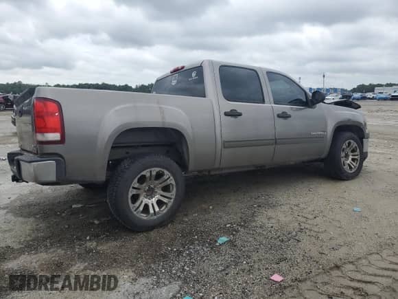 2007 GMC Sierra 1500 SLE1 z VIN 3GTEC13C37G557242, wystawiony jako Copart lot #72013165 z przebiegiem 337 024 mil mil oraz Szkoda całkowita • Salvage title. Historia ofert i sprzedaży dostępna na DreamBid. Obrazek 3.