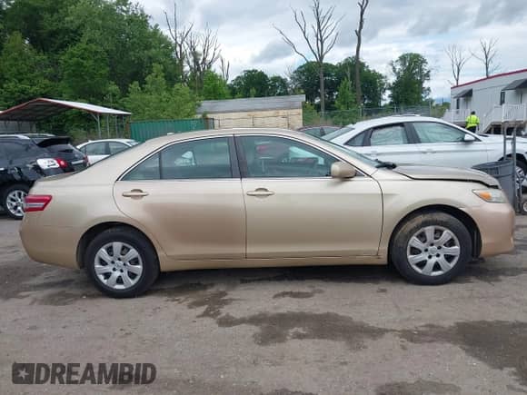 2011 Toyota Camry LE with VIN 4T1BF3EK9BU151364, listed as a IAAI auction lot 42336164 with 195,646 mi miles and . Bid and sale history available at DreamBid. Image 14.