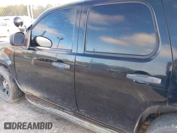 2012 Chevrolet Tahoe Commercial с VIN 1GNLC2E04CR290775, выставлен на аукционе IAAI как лот 41028027 с пробегом 103 762 миль миль и . История ставок и продаж доступна на DreamBid. Изображение 14.