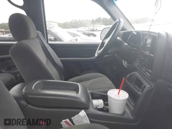 2005 Chevrolet Silverado 1500 LS с VIN 2GCEK13T051368475, выставлен на аукционе IAAI как лот 42345057 с пробегом 296 573 миль миль и . История ставок и продаж доступна на DreamBid. Изображение 5.