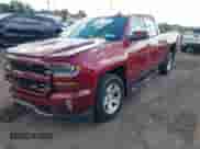 2016 Chevrolet Silverado 1500 LT z VIN 1GCVKREC7GZ162348, wystawiony jako IAAI lot #43447333 z przebiegiem 85 557 mil mil oraz . Historia ofert i sprzedaży dostępna na DreamBid. Obrazek 17.