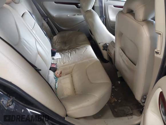 2004 Volvo S60 с VIN YV1RS61T842326923, выставлен на аукционе IAAI как лот 42652902 с пробегом 183 511 миль миль и . История ставок и продаж доступна на DreamBid. Изображение 8.