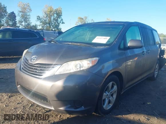 2016 Toyota Sienna LE AAS with VIN 5TDKK3DC3GS717170, listed as a IAAI auction lot 43327309 with 215,364 mi miles and . Bid and sale history available at DreamBid. Image 17.