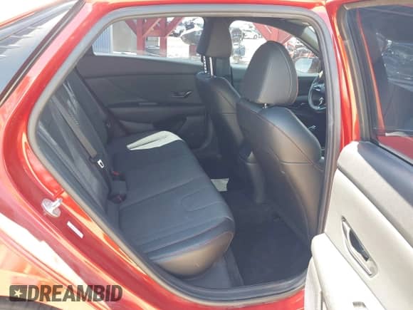 2021 Hyundai Elantra N Line z VIN KMHLR4AFXMU176142, wystawiony jako IAAI lot #43044270 z przebiegiem 43 146 mil mil oraz . Historia ofert i sprzedaży dostępna na DreamBid. Obrazek 8.