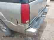 2000 Cadillac Escalade with VIN 1GYEK63R7YR222890, listed as a IAAI auction lot 42724746 with 174,325 mi miles and . Bid and sale history available at DreamBid. Image 12.