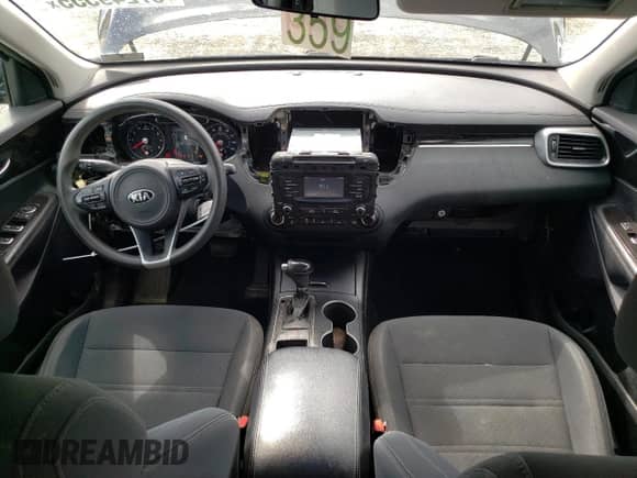 2017 Kia Sorento LX with VIN 5XYPGDA59HG315610, listed as a Copart auction lot 87249555 with 136,007 mi miles and Salvage title. Bid and sale history available at DreamBid. Image 8.