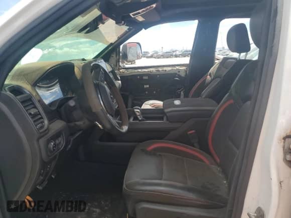 2022 Ram 1500 TRX z VIN 1C6SRFU99NN102201, wystawiony jako Copart lot #69654795 z przebiegiem Nie podano mil oraz Czysty tytuł • Clean title. Historia ofert i sprzedaży dostępna na DreamBid. Obrazek 7.