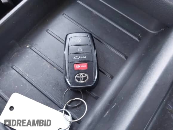 2022 Toyota Tundra SR with VIN 5TFKB5AB7NX017988, listed as a IAAI auction lot 42986871 with 50,437 mi miles and . Bid and sale history available at DreamBid. Image 11.