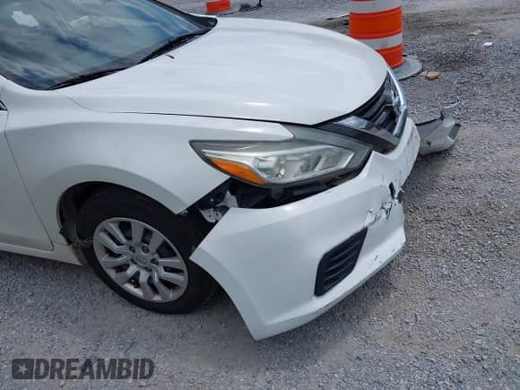 2016 Nissan Altima SV z VIN 1N4AL3AP7GC162084, wystawiony jako IAAI lot #42707771 z przebiegiem 189 361 mil mil oraz . Historia ofert i sprzedaży dostępna na DreamBid. Obrazek 21.