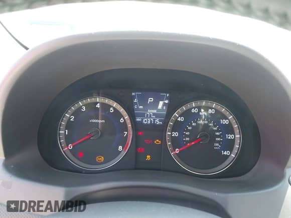 2013 Hyundai Accent SE с VIN KMHCU5AEXDU121041, выставлен на аукционе IAAI как лот 42033170 с пробегом 103 715 миль миль и . История ставок и продаж доступна на DreamBid. Изображение 7.