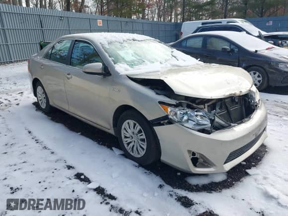 2013 Toyota Camry LE z VIN 4T1BD1FK6DU095847, wystawiony jako IAAI lot #41456690 z przebiegiem 72 984 mil mil oraz . Historia ofert i sprzedaży dostępna na DreamBid. Obrazek 1.