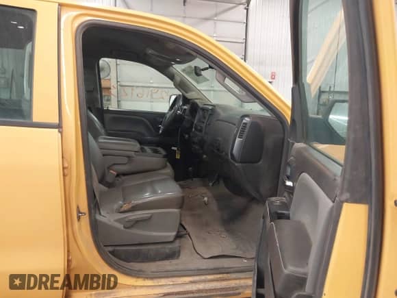 2015 Chevrolet Silverado 2500HD Work Truck z VIN 1GC1KUEG7FF622225, wystawiony jako IAAI lot #42516923 z przebiegiem 71 555 mil mil oraz . Historia ofert i sprzedaży dostępna na DreamBid. Obrazek 5.