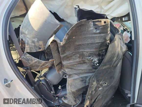 2024 Honda Pilot Touring with VIN 5FNYG1H74RB011149, listed as a Copart auction lot 68724085 with Not provided miles and Salvage title. Bid and sale history available at DreamBid. Image 11.