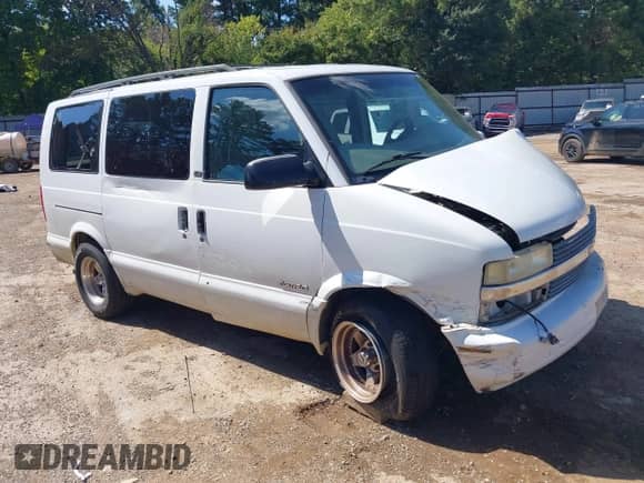 2002 Chevrolet Astro with VIN 1GNDM19X52B108611, listed as a IAAI auction lot 43312749 with Not provided miles and . Bid and sale history available at DreamBid. Image 1.