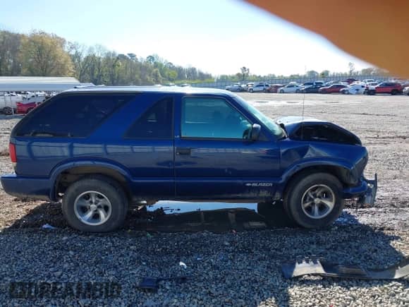 2001 Chevrolet Blazer LS с VIN 1GNCS18W51K266200, выставлен на аукционе IAAI как лот 41860682 с пробегом 190 288 миль миль и . История ставок и продаж доступна на DreamBid. Изображение 13.