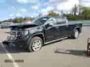 2023 GMC Sierra 1500 Denali z VIN 3GTUUGED2PG233216, wystawiony jako Copart lot #84449105 z przebiegiem 17 876 mil mil oraz Szkoda całkowita • Salvage title. Historia ofert i sprzedaży dostępna na DreamBid. Obrazek 1.