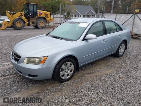 2008 Hyundai Sonata GLS with VIN 5NPET46C38H319283, listed as a IAAI auction lot 43554655 with 233,717 mi miles and . Bid and sale history available at DreamBid. Image 2.