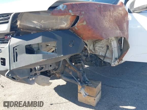2016 Chevrolet Colorado 2WD WT z VIN 1GCHSBE36G1375925, wystawiony jako IAAI lot #43449292 z przebiegiem Nie podano mil oraz . Historia ofert i sprzedaży dostępna na DreamBid. Obrazek 6.