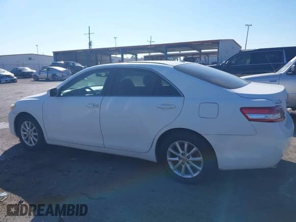 2011 Toyota Camry XLE with VIN 4T1BK3EK5BU632191, listed as a IAAI auction lot 43382349 with 260,047 mi miles and . Bid and sale history available at DreamBid. Image 14.