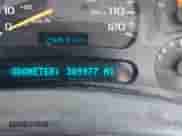 2005 Chevrolet Suburban LT z VIN 3GNEC16Z95G288863, wystawiony jako IAAI lot #41653675 z przebiegiem 309 977 mil mil oraz . Historia ofert i sprzedaży dostępna na DreamBid. Obrazek 15.