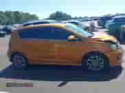 2019 Chevrolet Sonic LT с VIN 1G1JD6SB3K4115853, выставлен на аукционе IAAI как лот 43168645 с пробегом 71 808 миль миль и . История ставок и продаж доступна на DreamBid. Изображение 13.
