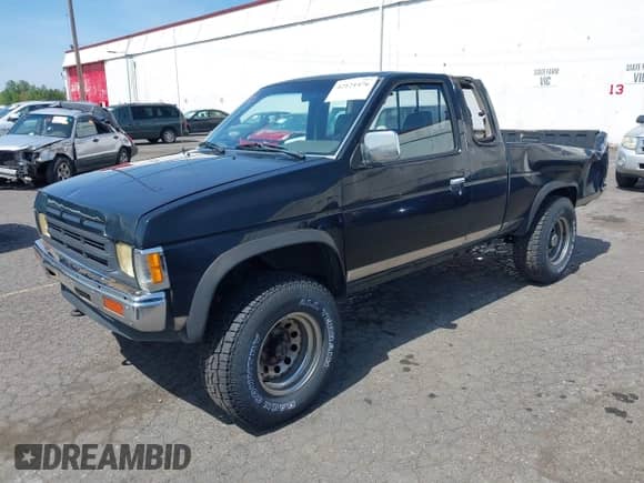 1991 Nissan Frontier XE с VIN 1N6SD16YXMC394575, выставлен на аукционе IAAI как лот 42121476 с пробегом 385 264 миль миль и . История ставок и продаж доступна на DreamBid. Изображение 18.