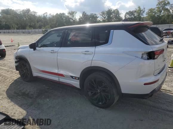 2023 Mitsubishi Outlander SE with VIN JA4J4UA89PZ033342, listed as a Copart auction lot 71394845 with 40,077 mi miles and Clean title. Bid and sale history available at DreamBid. Image 2.
