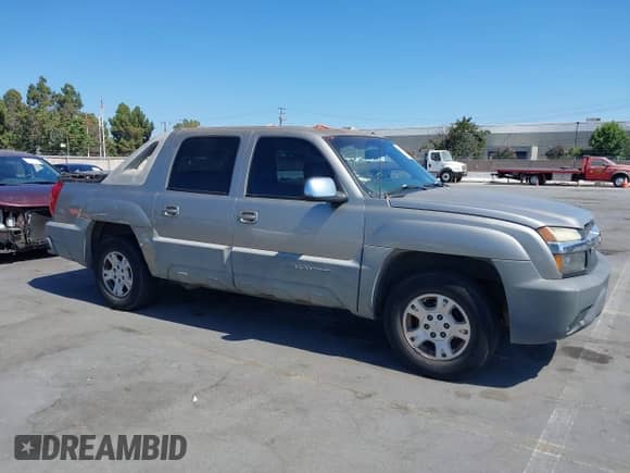 2002 Chevrolet Avalanche с VIN 3GNEC13T62G100425, выставлен на аукционе IAAI как лот 43111202 с пробегом 320 074 миль миль и . История ставок и продаж доступна на DreamBid. Изображение 1.