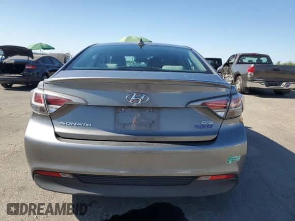 2017 Hyundai Sonata with VIN KMHE14L20HA062670, listed as a Copart auction lot 64124615 with 88,041 mi miles and Salvage title. Bid and sale history available at DreamBid. Image 6.
