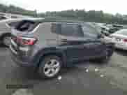 2019 Jeep Compass Latitude с VIN 3C4NJDBB5KT742294, выставлен на аукционе Copart как лот 66350475 с пробегом 83 848 миль миль и Списание • Salvage title. История ставок и продаж доступна на DreamBid. Изображение 3.