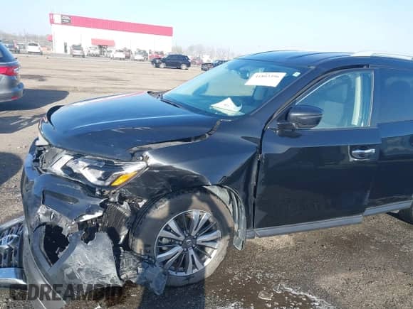 2018 Nissan Pathfinder S with VIN 5N1DR2MNXJC642696, listed as a IAAI auction lot 41803396 with 56,586 mi miles and . Bid and sale history available at DreamBid. Image 17.