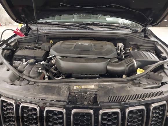 2019 Jeep Grand Cherokee High Altitude z VIN 1C4RJFCG6KC533178, wystawiony jako IAAI lot #42765199 z przebiegiem 77 015 mil mil oraz . Historia ofert i sprzedaży dostępna na DreamBid. Obrazek 10.