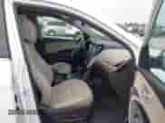 2016 Hyundai Santa Fe с VIN 5XYZU3LA4GG333081, выставлен на аукционе IAAI как лот 42282962 с пробегом 74 576 миль миль и . История ставок и продаж доступна на DreamBid. Изображение 5.