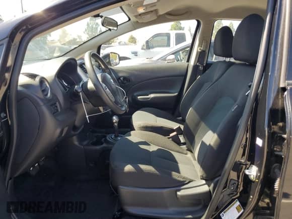 2018 Nissan Note SV z VIN 3N1CE2CP6JL360545, wystawiony jako Copart lot #84923555 z przebiegiem 86 083 mil mil oraz Czysty tytuł • Clean title. Historia ofert i sprzedaży dostępna na DreamBid. Obrazek 7.