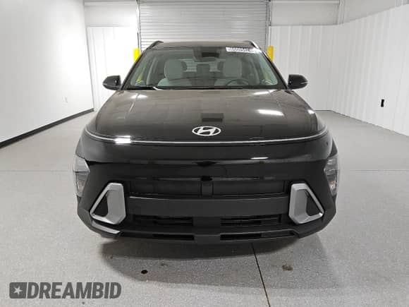 2025 Hyundai Kona SEL с VIN KM8HB3AB7SU221973, выставлен на аукционе Copart как лот 86009424 с пробегом 1 613 миль миль и Чистый • Clean title. История ставок и продаж доступна на DreamBid. Изображение 5.