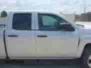 2017 Chevrolet Silverado 1500 Custom с VIN 1GCRCPEC5HZ389879, выставлен на аукционе IAAI как лот 42973352 с пробегом 155 697 миль миль и . История ставок и продаж доступна на DreamBid. Изображение 13.