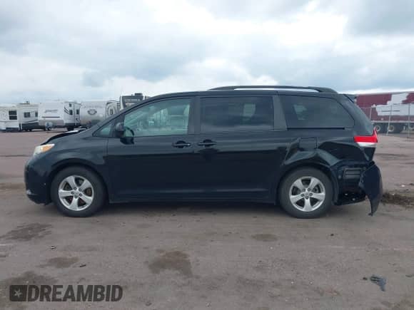 2012 Toyota Sienna LE AAS with VIN 5TDKK3DCXCS257757, listed as a IAAI auction lot 42850535 with 196,046 mi miles and . Bid and sale history available at DreamBid. Image 15.