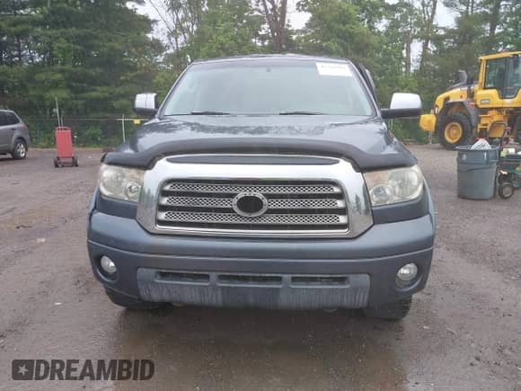 2008 Toyota Tundra Limited с VIN 5TBBV58198S501555, выставлен на аукционе IAAI как лот 42321052 с пробегом 248 154 миль миль и . История ставок и продаж доступна на DreamBid. Изображение 13.