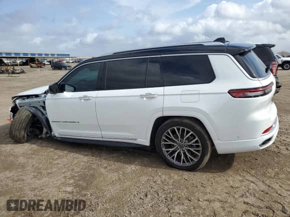 2021 Jeep Grand Cherokee Summit Reserve z VIN 1C4RJKET1M8193043, wystawiony jako Copart lot #45234145 z przebiegiem 20 468 mil mil oraz Szkoda całkowita • Salvage title. Historia ofert i sprzedaży dostępna na DreamBid. Obrazek 2.