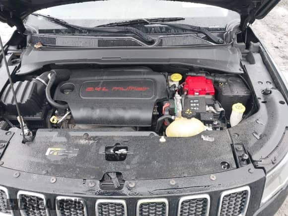 2019 Jeep Compass Limited with VIN 3C4NJCCB2KT667174, listed as a IAAI auction lot 41575606 with 110,995 mi miles and . Bid and sale history available at DreamBid. Image 10.