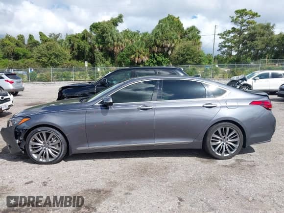 2015 Hyundai Genesis 5.0L z VIN KMHGN4JF3FU078280, wystawiony jako IAAI lot #43381285 z przebiegiem 40 526 mil mil oraz . Historia ofert i sprzedaży dostępna na DreamBid. Obrazek 14.