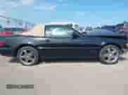 2000 Mercedes-Benz SL 500 with VIN WDBFA68F4YF189648, listed as a IAAI auction lot 42781274 with 133,186 mi miles and . Bid and sale history available at DreamBid. Image 14.