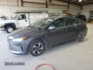 2017 Hyundai Ioniq SEL с VIN KMHC75LCXHU052215, выставлен на аукционе Copart как лот 52550444 с пробегом 102 154 миль миль и . История ставок и продаж доступна на DreamBid. Изображение 1.