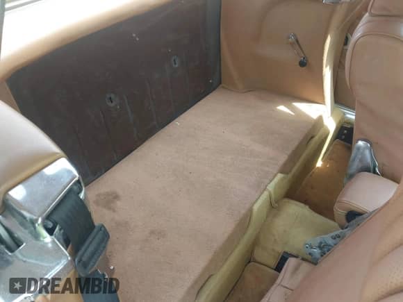 1983 Mercedes-Benz 380 SL with VIN WDBBA45AXDB021770, listed as a IAAI auction lot 42576578 with 110,278 mi miles and . Bid and sale history available at DreamBid. Image 8.