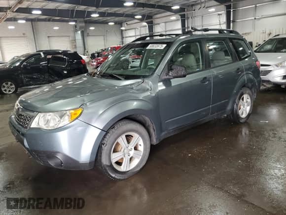 2010 Subaru Forester X с VIN JF2SH6BC4AG790960, выставлен на аукционе Copart как лот 58833975 с пробегом 167 637 миль миль и Списание • Salvage title. История ставок и продаж доступна на DreamBid. Изображение 1.