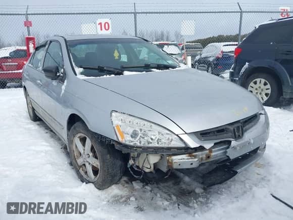 2003 Honda Accord EX z VIN 1HGCM556X3A000230, wystawiony jako IAAI lot #41472952 z przebiegiem 199 500 mil mil oraz . Historia ofert i sprzedaży dostępna na DreamBid. Obrazek 6.