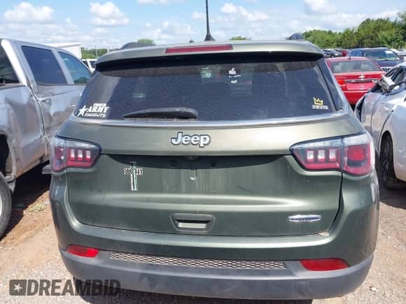 2020 Jeep Compass Latitude z VIN 3C4NJCBBXLT198869, wystawiony jako IAAI lot #42885397 z przebiegiem 163 554 mil mil oraz . Historia ofert i sprzedaży dostępna na DreamBid. Obrazek 17.