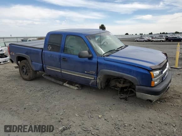 2003 Chevrolet Silverado 2500HD LT z VIN 1GCHK29183E344834, wystawiony jako Copart lot #67523835 z przebiegiem 187 456 mil mil oraz Szkoda całkowita • Salvage title. Historia ofert i sprzedaży dostępna na DreamBid. Obrazek 4.
